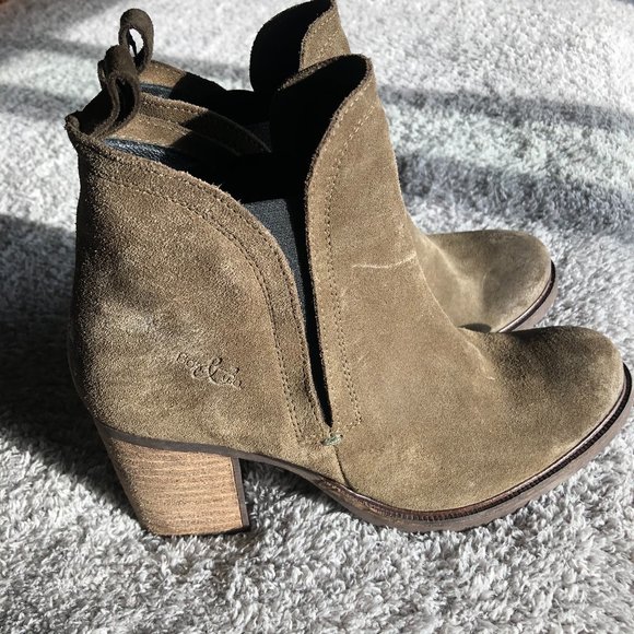 Bos. & Co. Belfield Waterproof Chelsea Boot - Picture 3 of 10